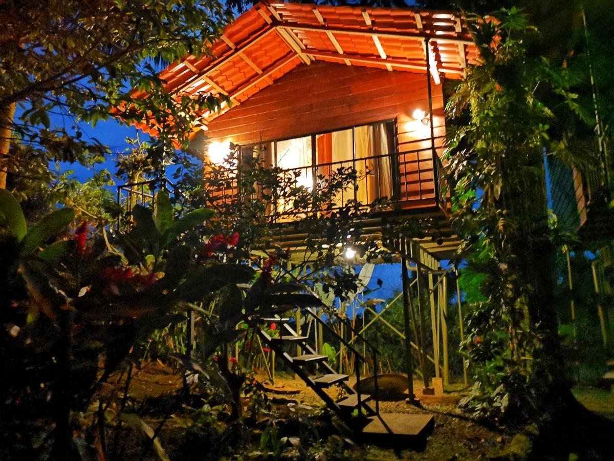 Las Cabanas Venecia Exterior photo